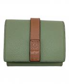 LOEWEロエベ）の古着「3つ折り財布」｜グリーン