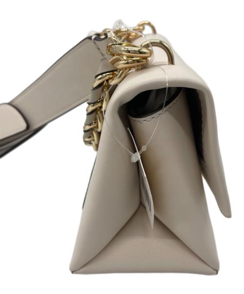 MICHAEL KORS（マイケル・コース）MICHAEL KORS (マイケル・コース) ワンショルダーバッグ ホワイトの古着・服飾アイテム