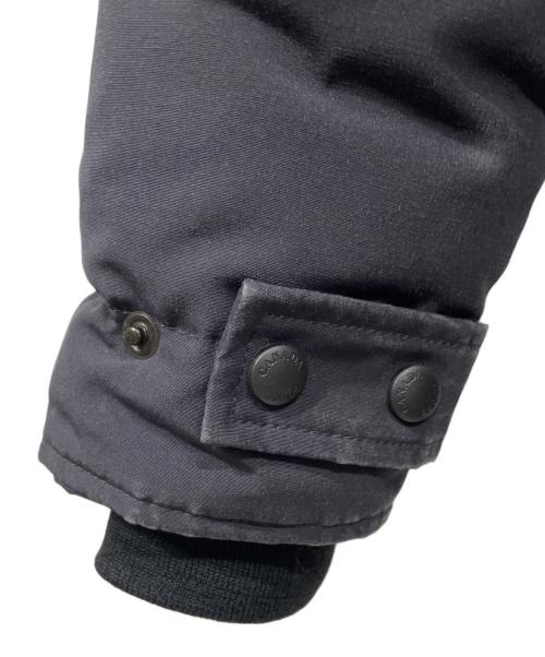 CANADA GOOSE（カナダグース）CANADA GOOSE (カナダグース) MACKENZIE PARKA ネイビー サイズ:Mの古着・服飾アイテム