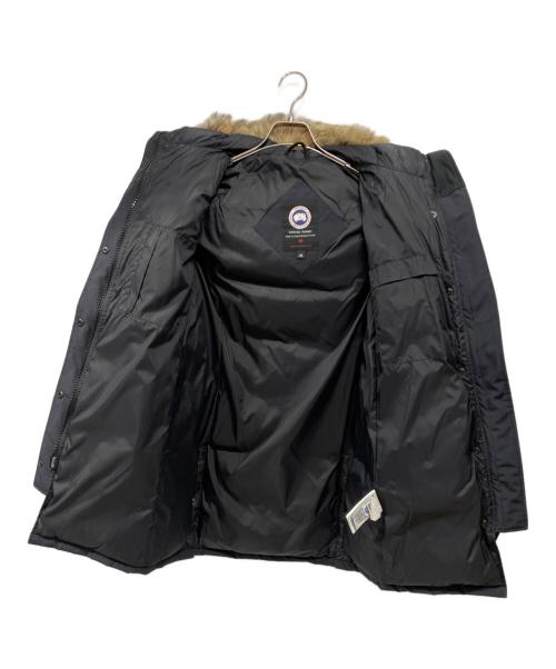 CANADA GOOSE（カナダグース）CANADA GOOSE (カナダグース) MACKENZIE PARKA ネイビー サイズ:Mの古着・服飾アイテム