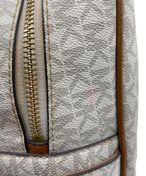 MICHAEL KORS（マイケル・コース）MICHAEL KORS (マイケル・コース) ABBEY BACKPACK／リュック ホワイト×ブラウンの古着・服飾アイテム