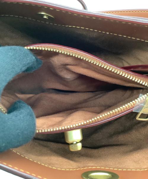 COACH（コーチ）COACH (コーチ) シグネチャー ショルダーバッグ ブラウンの古着・服飾アイテム