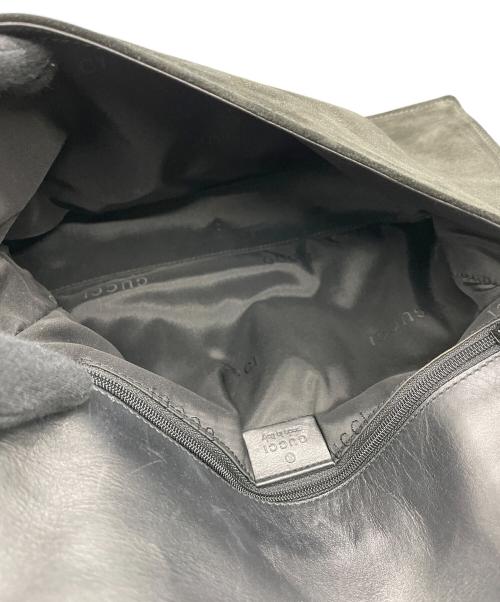 GUCCI（グッチ）GUCCI (グッチ) ショルダーバッグ ブラックの古着・服飾アイテム