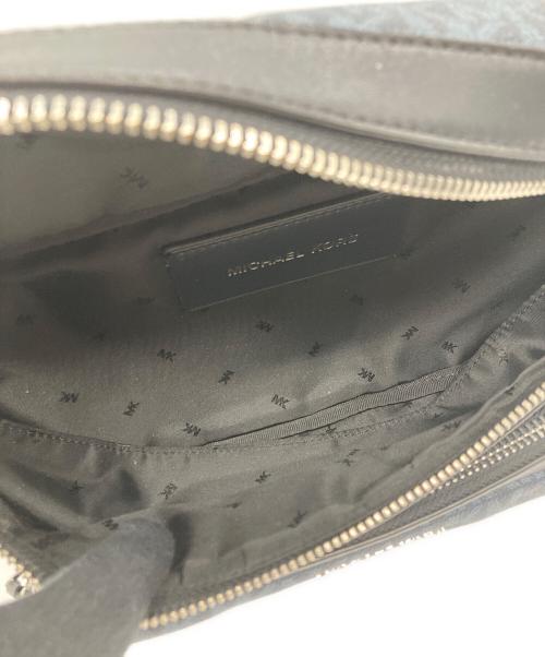 MICHAEL KORS（マイケル・コース）MICHAEL KORS (マイケル・コース) ボディーバッグ ネイビーの古着・服飾アイテム