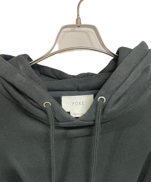 YOKE（ヨーク）YOKE (ヨーク) プルオーバーパーカー ブラック サイズ:Mの古着・服飾アイテム