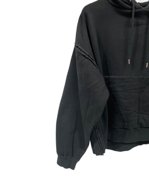YOKE（ヨーク）YOKE (ヨーク) プルオーバーパーカー ブラック サイズ:Mの古着・服飾アイテム