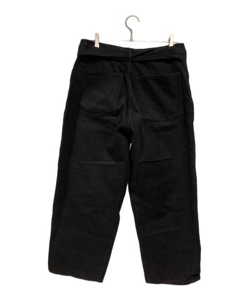 COMOLI（コモリ）COMOLI (コモリ) ベルテッドブラックジーンズ ブラック サイズ:1の古着・服飾アイテム