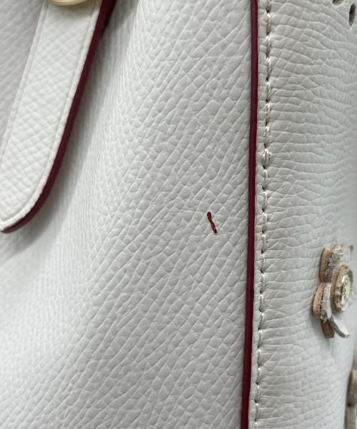 COACH（コーチ）COACH (コーチ) Flower Applique Small Margo Carryall ホワイトの古着・服飾アイテム