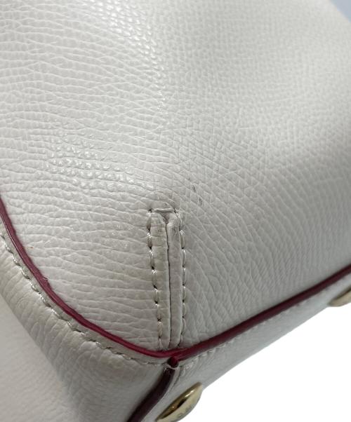 COACH（コーチ）COACH (コーチ) Flower Applique Small Margo Carryall ホワイトの古着・服飾アイテム