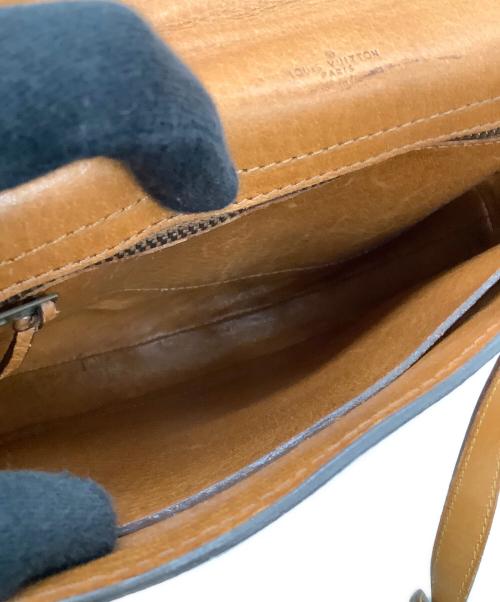 LOUIS VUITTON（ルイ ヴィトン）LOUIS VUITTON (ルイ ヴィトン) ショルダーバッグ シャンティGM ブラウンの古着・服飾アイテム