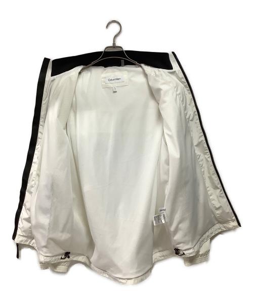 Calvin Klein（カルバンクライン）Calvin Klein (カルバンクライン) ナイロンパーカー ホワイト サイズ:Lの古着・服飾アイテム