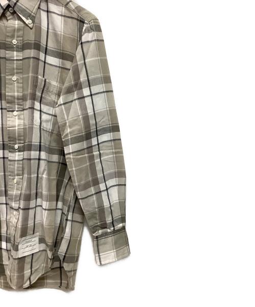 Thom Browne（トムブラウン）Thom Browne (トムブラウン) 長袖シャツ ホワイト×グレーの古着・服飾アイテム