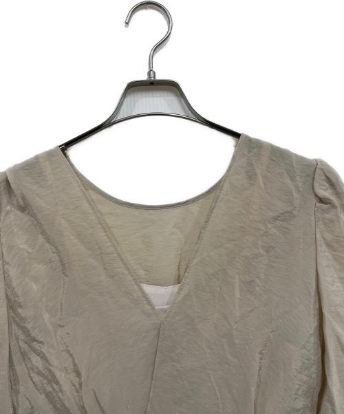 Kaene（カエン）kaene (カエン) シアーオーガンジーワンピース ベージュ サイズ:S 未使用品の古着・服飾アイテム