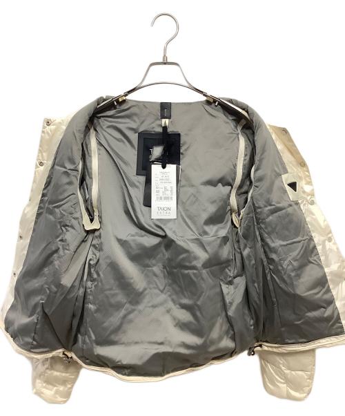 TAION（タイオン）TAION (タイオン) クルーネック インナーダウンセット ホワイト サイズ:M 未使用品の古着・服飾アイテム