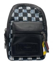 COACH（コーチ）の古着「TERRAIN PACK WITH GRAPHIC CHECKER PRINT」｜ネイビー
