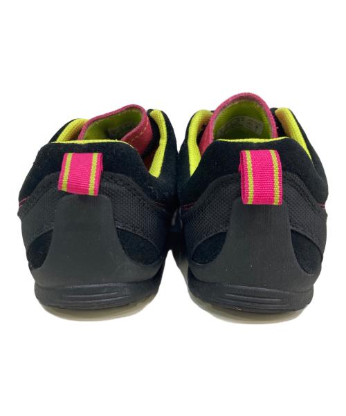 KEEN（キーン）KEEN (キーン) スニーカー ブラック サイズ:24.5cmの古着・服飾アイテム