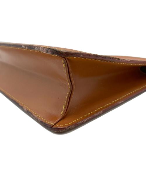 LOUIS VUITTON（ルイ ヴィトン）LOUIS VUITTON (ルイ ヴィトン) エピ ポシェット・オム キャメルの古着・服飾アイテム