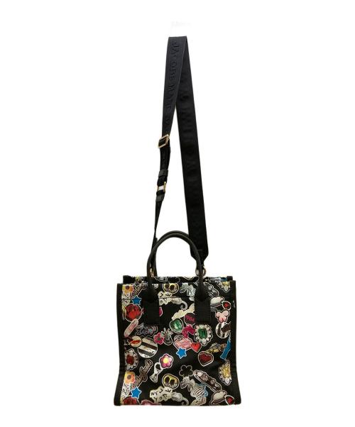 MARC JACOBS（マークジェイコブス）MARC JACOBS (マークジェイコブス) Medium Sticker Print Canvas Standard Supply Toteの古着・服飾アイテム