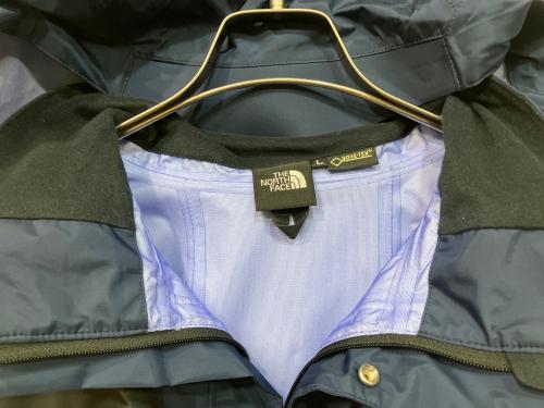 THE NORTH FACE（ザ ノース フェイス）THE NORTH FACE (ザ ノース フェイス) マウンテンレインテックスジャケット ネイビー×ブラック サイズ:SIZE Lの古着・服飾アイテム