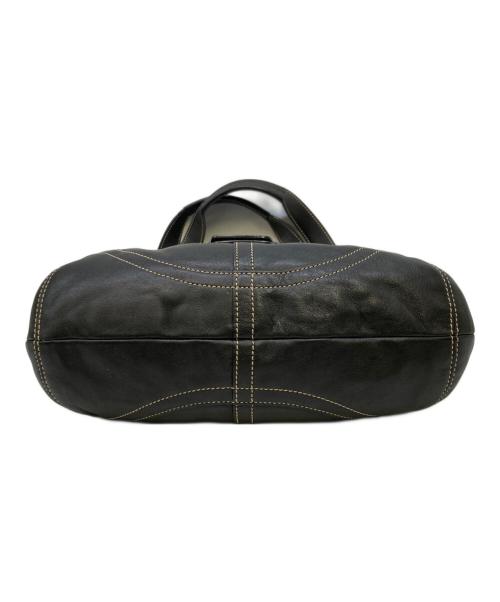 COACH（コーチ）COACH (コーチ) ソーホー レザーバックル ホーボーバッグ ブラックの古着・服飾アイテム