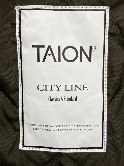 TAION（タイオン）TAION (タイオン) ダウンコート カーキ サイズ:Lの古着・服飾アイテム