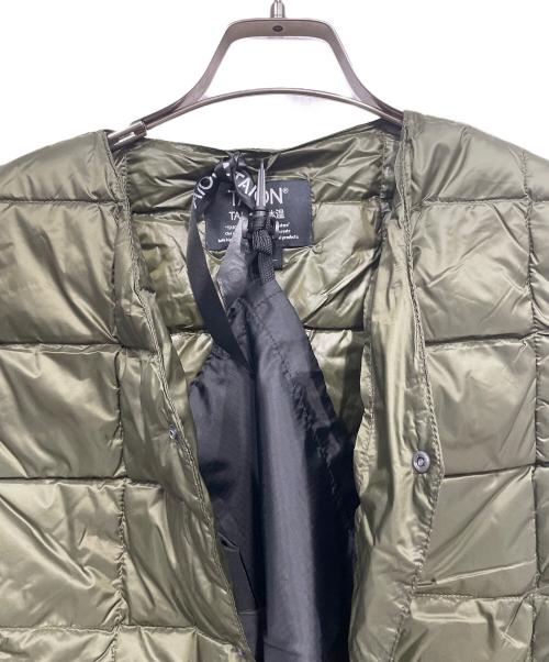 TAION（タイオン）TAION (タイオン) ベーシック Vネックボタン インナーダウンベスト カーキ サイズ:L 未使用品の古着・服飾アイテム