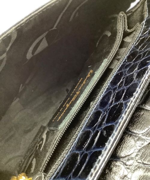 Salvatore Ferragamo（サルヴァトーレ フェラガモ）Salvatore Ferragamo (サルヴァトーレ フェラガモ) ショルダーバッグ ブラックの古着・服飾アイテム