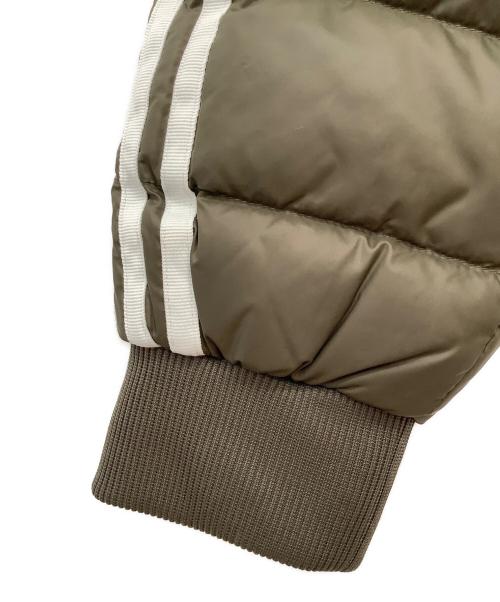 adidas Originals（アディダスオリジナル）adidas originals (アディダスオリジナル) ダウンジャケット オリーブ サイズ:XSの古着・服飾アイテム