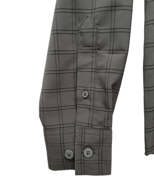 MAMMUT（マムート）MAMMUT (マムート) マウンテン ロングスリーブ シャツ ライトグレー サイズ:EUROPE　Sの古着・服飾アイテム