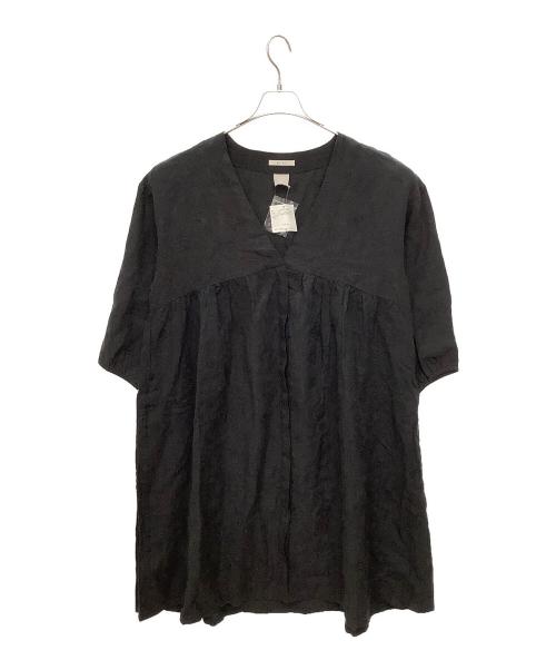 TSUHARU by samansa Mos2（ツハル バイ サマンサモスモス）TSUHARU by samansa Mos2 (ツハル バイ サマンサモスモス) アルファベット刺繍リネン前開きワンピース ブラック サイズ:F 未使用品の古着・服飾アイテム