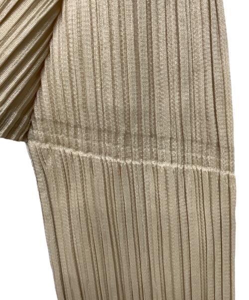 PLEATS PLEASE（プリーツプリーズ）PLEATS PLEASE (プリーツプリーズ) プリーツシャツ ベージュ サイズ:4の古着・服飾アイテム