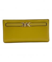 MICHAEL KORS（マイケル・コース）の古着「ラージスナップ ウォレット」｜イエロー