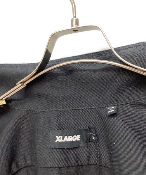 X-LARGE（エクストララージ）X-LARGE (エクストララージ) 半袖シャツ ブラック サイズ:Mの古着・服飾アイテム