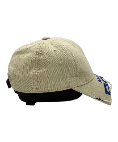 MARTINE ROSE（マーティン・ローズ）MARTINE ROSE (マーティン・ローズ) CUT PEAK CAP アイボリーの古着・服飾アイテム