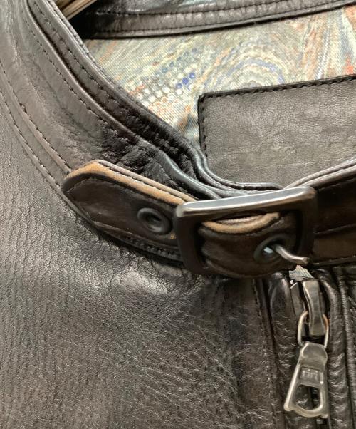 ISAMU KATAYAMA BACKLASH（イサムカタヤマ・バックラッシュ）ISAMU KATAYAMA BACKLASH (イサムカタヤマ・バックラッシュ) レザージャケット ブラック サイズ:Mの古着・服飾アイテム