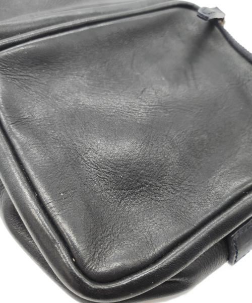 土屋鞄（ツチヤカバン）土屋鞄 (ツチヤカバン) ビークル トリジップボディーバッグ ブラックの古着・服飾アイテム