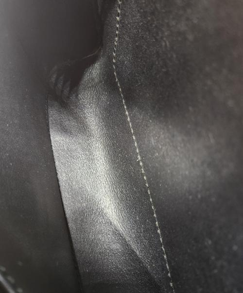 Herz（ヘルツ）Herz (ヘルツ) ボディバッグ　立体マチ・ボディバッグ ブラックの古着・服飾アイテム