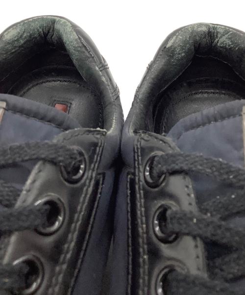 PRADA（プラダ）PRADA (プラダ) レザースニーカー ブラック サイズ:7 1/2の古着・服飾アイテム