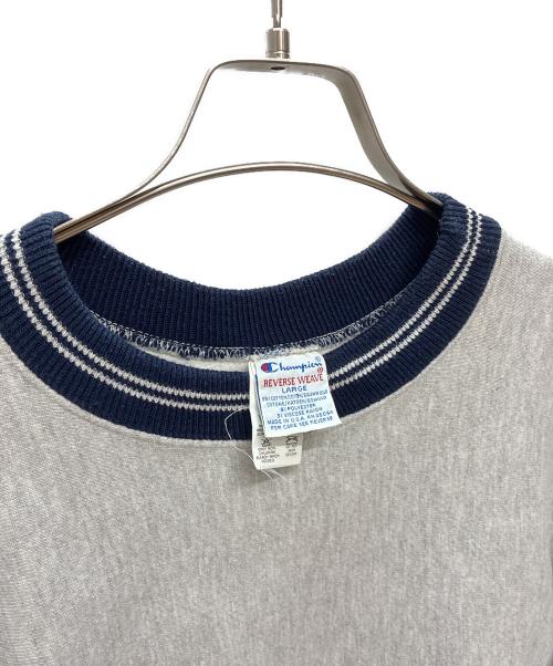 Champion（チャンピオン）Champion (チャンピオン) 90s USA製 reverse weave スクリプトロゴ リブライン スウェット グレー×ネイビー サイズ:Lの古着・服飾アイテム