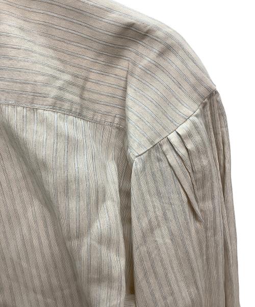 Uhr（ウーア）Uhr (ウーア) 長袖シャツ ベージュ サイズ:Free 未使用品の古着・服飾アイテム