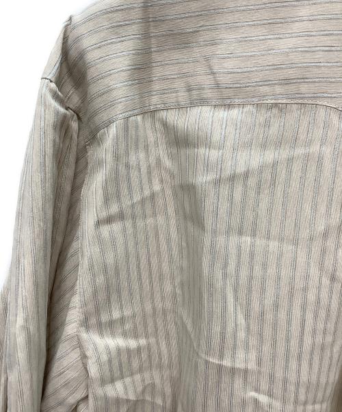 Uhr（ウーア）Uhr (ウーア) 長袖シャツ ベージュ サイズ:Free 未使用品の古着・服飾アイテム