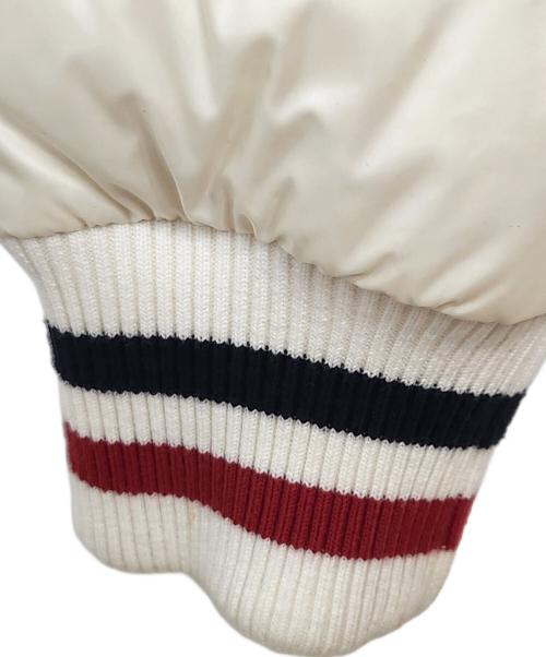 MONCLER（モンクレール）MONCLER (モンクレール) ダウンジャケット ベージュ サイズ:3の古着・服飾アイテム