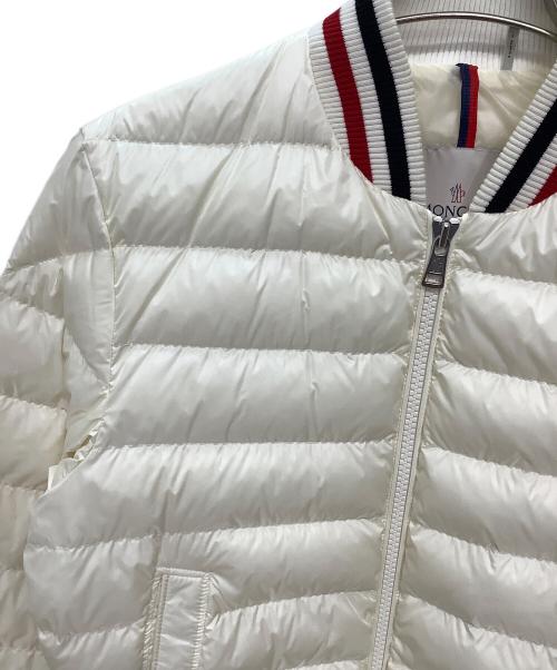 MONCLER（モンクレール）MONCLER (モンクレール) ダウンジャケット ベージュ サイズ:3の古着・服飾アイテム