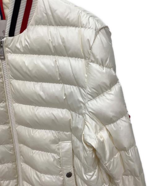MONCLER（モンクレール）MONCLER (モンクレール) ダウンジャケット ベージュ サイズ:3の古着・服飾アイテム