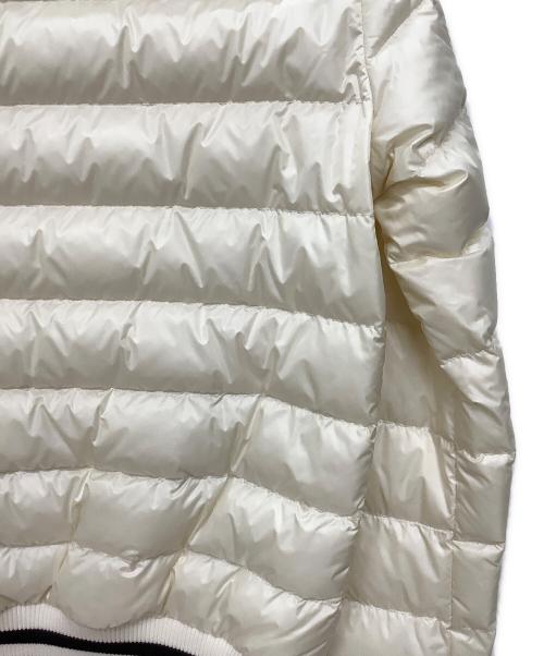 MONCLER（モンクレール）MONCLER (モンクレール) ダウンジャケット ベージュ サイズ:3の古着・服飾アイテム