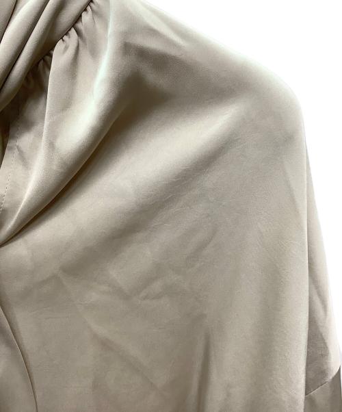Whim Gazette（ウィムガゼット）Whim Gazette (ウィムガゼット) 長袖ブラウス　サテンボウタイブラウス ベージュ サイズ:Fの古着・服飾アイテム