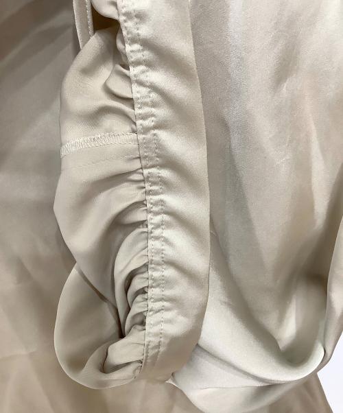 Whim Gazette（ウィムガゼット）Whim Gazette (ウィムガゼット) 長袖ブラウス　サテンボウタイブラウス ベージュ サイズ:Fの古着・服飾アイテム