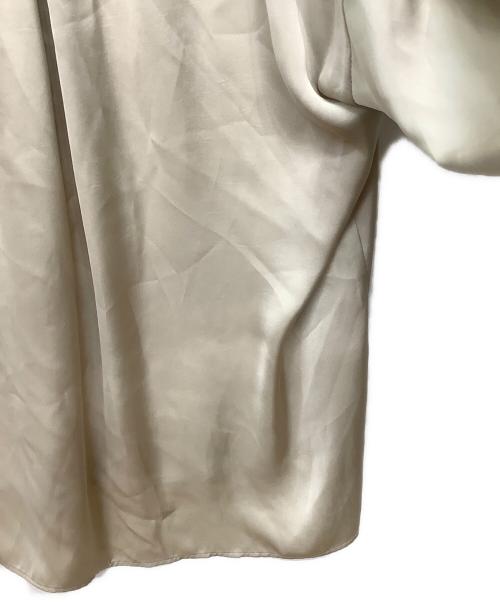 Whim Gazette（ウィムガゼット）Whim Gazette (ウィムガゼット) 長袖ブラウス　サテンボウタイブラウス ベージュ サイズ:Fの古着・服飾アイテム