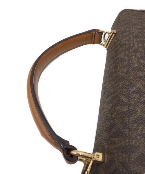 MICHAEL KORS（マイケル・コース）MICHAEL KORS (マイケル・コース) ショルダーバッグ ブラウン×ゴールドの古着・服飾アイテム