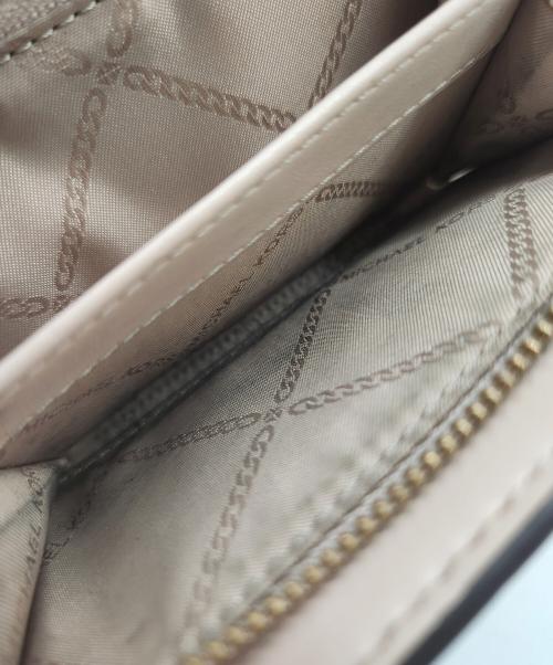 MICHAEL KORS（マイケル・コース）MICHAEL KORS (マイケル・コース) 2つ折り財布の古着・服飾アイテム